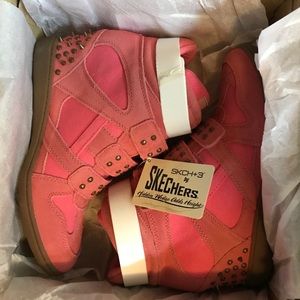 SKCH Plus 3 by Skechers Hidden Wedge Staked Shoes